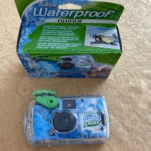 2 Fujifilm Quicksnap waterproof single use cameras